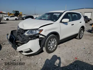 2020 Nissan Rogue S z VIN JN8AT2MV6LW143005, wystawiony jako Copart lot #52551965 z przebiegiem 113 757 mil mil oraz Szkody całkowita. Historia ofert i sprzedaży dostępna na DreamBid. Obrazek 1.
