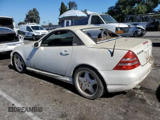 2001 Mercedes-Benz SLK 230 Kompressor с VIN WDBKK49F71F205264, выставлен на аукционе Copart как лот 64061865 с пробегом Не указан миль и Списание • Salvage title. История ставок и продаж доступна на DreamBid. Изображение 2.