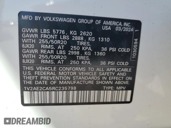 2024 Volkswagen Atlas SEL R-Line with VIN 1V2AE2CA5RC235798, listed as a Copart auction lot 64090595 with 1,310 mi miles and Salvage title. Bid and sale history available at DreamBid. Image 13.
