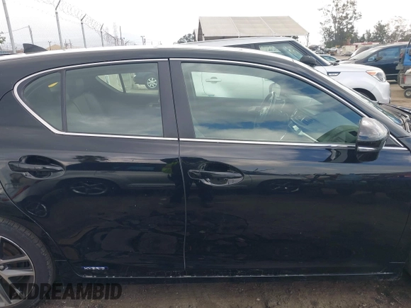 2014 Lexus CT 200h with VIN JTHKD5BH7E2176857, listed as a IAAI auction lot 42128567 with 151,899 mi miles and . Bid and sale history available at DreamBid. Image 14.