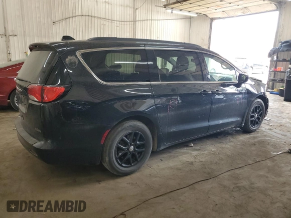 2020 Chrysler Voyager LXi z VIN 2C4RC1DG1LR262227, wystawiony jako Copart lot #50996495 z przebiegiem 115 529 mil mil oraz Szkoda całkowita • Salvage title. Historia ofert i sprzedaży dostępna na DreamBid. Obrazek 3.