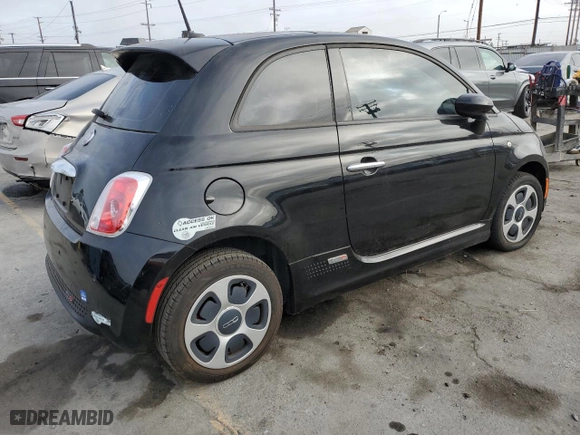 2015 FIAT 500e with VIN 3C3CFFGE3FT642311, listed as a Copart auction lot 82676164 with 27,925 mi miles and Clean Title. Bid and sale history available at carsss.com. Image 3.