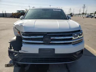 2018 Volkswagen Atlas SE z VIN 1V2LR2CA1JC558294, wystawiony jako Copart lot #54971575 z przebiegiem 65 118 mil mil oraz Szkoda całkowita • Salvage title. Historia ofert i sprzedaży dostępna na DreamBid. Obrazek 5.