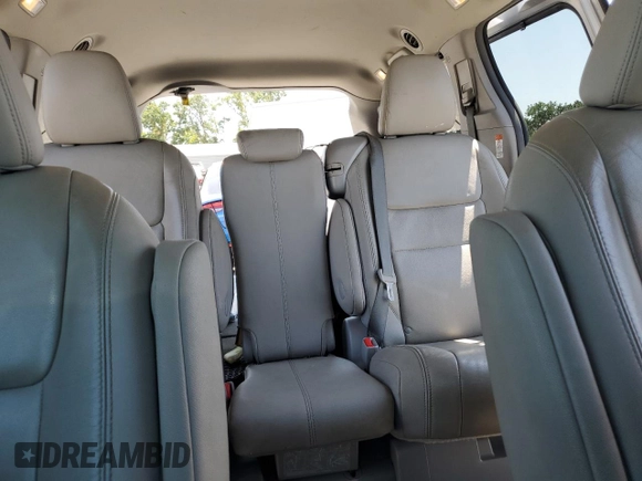 2015 Toyota Sienna XLE with VIN 5TDYK3DC4FS607026, listed as a Copart auction lot 60423605 with 132,327 mi miles and Clean title. Bid and sale history available at DreamBid. Image 10.
