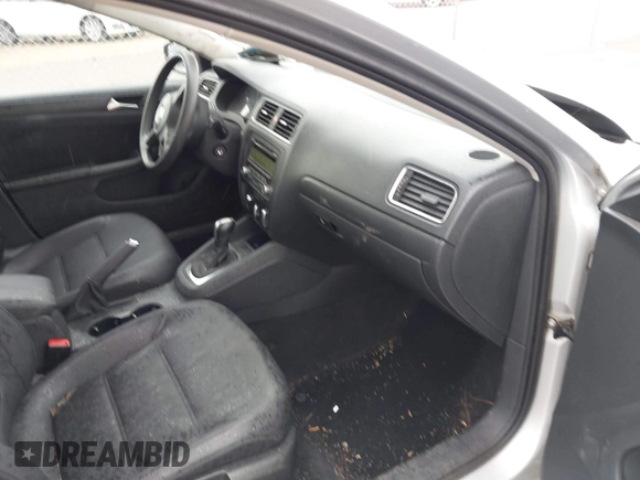 2011 Volkswagen Jetta SE с VIN 3VWDZ7AJ2BM348984, выставлен на аукционе IAAI как лот 42503246 с пробегом 77 392 миль миль и . История ставок и продаж доступна на DreamBid. Изображение 5.