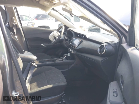 2024 Nissan Kicks SV with VIN 3N1CP5CV3RL538210, listed as a IAAI auction lot 41767594 with 4,462 mi miles and . Bid and sale history available at carsss.com. Image 5.