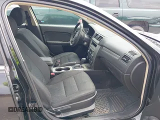 2012 Ford Fusion SE z VIN 3FAHP0HA4CR381213, wystawiony jako IAAI lot #42317783 z przebiegiem 193 816 mil mil oraz . Historia ofert i sprzedaży dostępna na DreamBid. Obrazek 5.