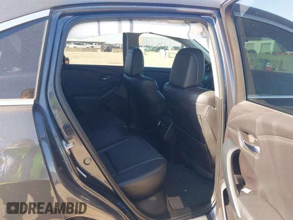 2016 Acura RDX with VIN 5J8TB3H35GL010671, listed as a IAAI auction lot 41701207 with 119,373 mi miles. Bid and sale history available at carsss.com. Image 8.