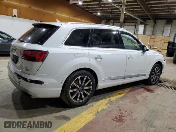 2017 Audi Q7 Premium Plus with VIN WA1LAAF72HD026795, listed as a Copart auction lot 83226354 with 183,631 mi miles and Salvage title. Bid and sale history available at DreamBid. Image 3.