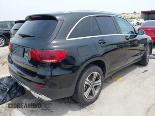 2020 Mercedes-Benz GLC 300 with VIN WDC0G8DB0LF688020, listed as a IAAI auction lot 42268856 with 78,390 mi miles and . Bid and sale history available at DreamBid. Image 4.