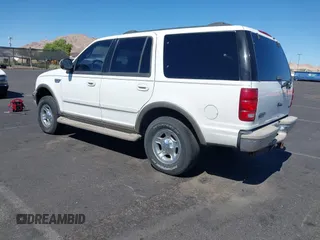 2002 Ford Expedition Eddie Bauer with VIN 1FMPU18L22LA27043, listed as a IAAI auction lot 42828972 with 220,319 mi miles and . Bid and sale history available at DreamBid. Image 3.