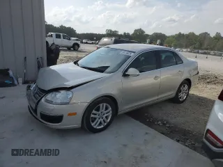 2010 Volkswagen Jetta TDI с VIN 3VWAL7AJ7AM127884, выставлен на аукционе Copart как лот 54416625 с пробегом 188 042 миль миль и Списание • Salvage title. История ставок и продаж доступна на DreamBid. Изображение 1.