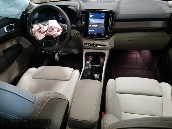 2024 Volvo XC40 Plus Bright Theme with VIN YV4L12UE4R2252652, listed as a Copart auction lot 41743045 with 10,063 mi miles and Salvage Title. Bid and sale history available at DreamBid. Image 8.