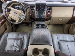 2015 Ford F-250 Lariat z VIN 1FT7W2BTXFEC34304, wystawiony jako Copart lot #55057775 z przebiegiem 128 368 mil mil oraz Szkoda całkowita • Salvage title. Historia ofert i sprzedaży dostępna na DreamBid. Obrazek 8.