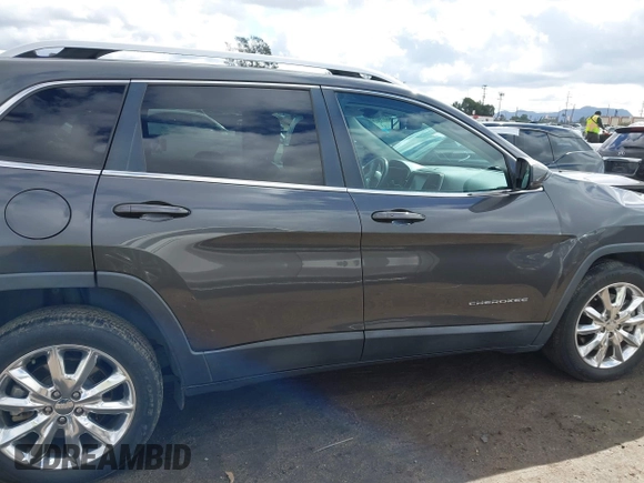 2016 Jeep Cherokee Limited with VIN 1C4PJLDS8GW233799, listed as a IAAI auction lot 41734376 with 114,187 mi miles. Bid and sale history available at carsss.com. Image 14.