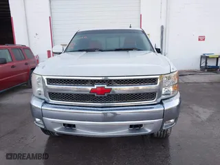 2007 Chevrolet Silverado 1500 LT w/1LT with VIN 1GCEK19J57Z507841, listed as a IAAI auction lot 41767893 with 334,294 mi miles. Bid and sale history available at carsss.com. Image 6.