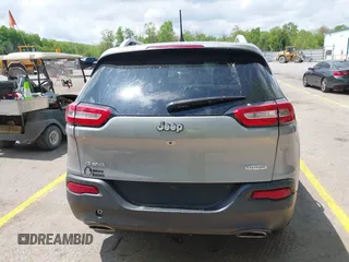 2016 Jeep Cherokee Latitude z VIN 1C4PJMCS9GW213469, wystawiony jako IAAI lot #42270882 z przebiegiem 144 499 mil mil oraz . Historia ofert i sprzedaży dostępna na DreamBid. Obrazek 17.