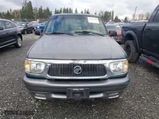 2000 Mercury Mountaineer with VIN 4M2ZU86P0YUJ05005, listed as a IAAI auction lot 41361318 with 208,644 mi miles. Bid and sale history available at carsss.com. Image 12.