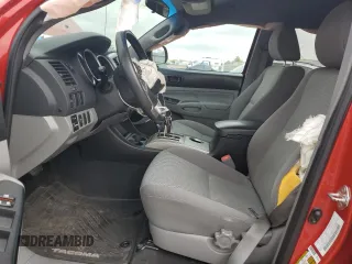 2015 Toyota Tacoma PreRunner z VIN 3TMJU4GN5FM183242, wystawiony jako Copart lot #46185705 z przebiegiem 71 932 mil mil oraz Szkoda całkowita • Salvage title. Historia ofert i sprzedaży dostępna na DreamBid. Obrazek 7.