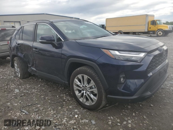 2024 Toyota RAV4 XLE Premium z VIN 2T3A1RFV3RW483484, wystawiony jako Copart lot #55901875 z przebiegiem 2 633 mil mil oraz Szkoda całkowita • Salvage title. Historia ofert i sprzedaży dostępna na DreamBid. Obrazek 4.