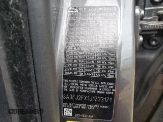 2018 Jaguar E-Pace S z VIN SADFJ2FX1J1Z33171, wystawiony jako Copart lot #55093365 z przebiegiem 55 837 mil mil oraz Szkoda całkowita • Salvage title. Historia ofert i sprzedaży dostępna na DreamBid. Obrazek 14.