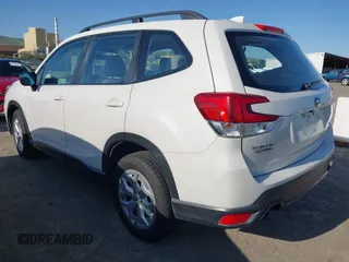 2020 Subaru Forester with VIN JF2SKADCXLH526608, listed as a IAAI auction lot 42002157 with 209,812 mi miles. Bid and sale history available at carsss.com. Image 3.