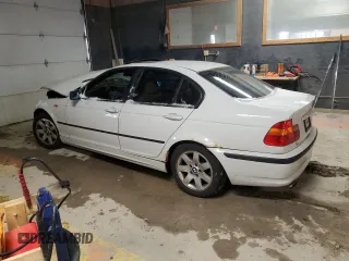 2002 BMW 3 Series 325i with VIN WBAET37452NJ21164, listed as a Copart auction lot 45748215 with 0 mi miles and Salvage Title. Bid and sale history available at carsss.com. Image 2.