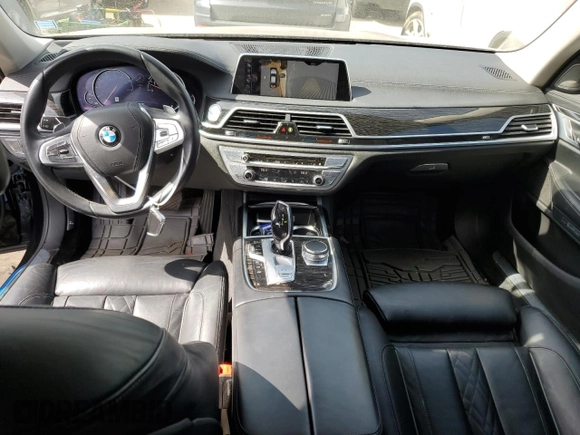 2017 BMW 7 Series 750i with VIN WBA7F0C54HGM21367, listed as a Copart auction lot 40801593 with 74,477 mi miles. Bid and sale history available at carsss.com. Image 8.
