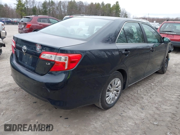 2012 Toyota Camry L with VIN 4T1BF1FKXCU134996, listed as a IAAI auction lot 42054535 with 185,391 mi miles. Bid and sale history available at carsss.com. Image 4.