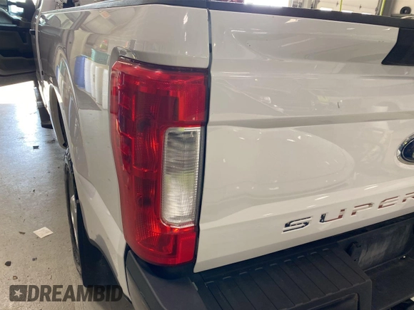 2019 Ford F-250 XL with VIN 1FT7W2B63KED87191, listed as a IAAI auction lot 42841798 with 188,642 mi miles and . Bid and sale history available at DreamBid. Image 23.