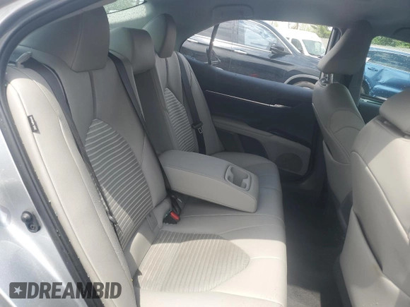 2020 Toyota Camry SE z VIN 4T1G11AK3LU878547, wystawiony jako Copart lot #55746685 z przebiegiem 65 427 mil mil oraz Szkoda całkowita • Salvage title. Historia ofert i sprzedaży dostępna na DreamBid. Obrazek 10.