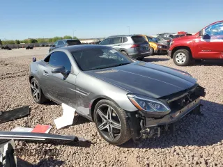 2020 Mercedes-Benz SLC 300 z VIN W1KPK3JA1LF172613, wystawiony jako Copart lot #71852314 z przebiegiem 15 022 mil mil oraz Szkoda całkowita • Salvage title. Historia ofert i sprzedaży dostępna na DreamBid. Obrazek 4.