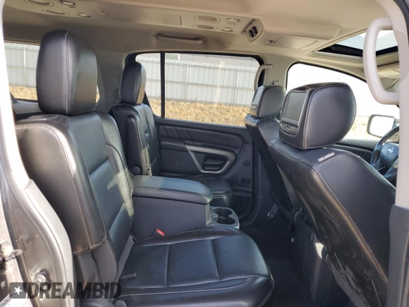 2015 Nissan Armada Platinum z VIN 5N1BA0NE4FN609366, wystawiony jako Copart lot #48256155 z przebiegiem 125 468 mil mil oraz Szkoda całkowita • Salvage title. Historia ofert i sprzedaży dostępna na DreamBid. Obrazek 11.