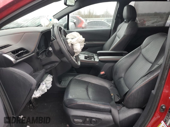 2021 Toyota Sienna XSE with VIN 5TDXRKECXMS050314, listed as a Copart auction lot 86000484 with 82,589 mi miles and Salvage Title. Bid and sale history available at DreamBid. Image 7.