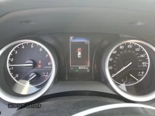 2024 Toyota Camry LE z VIN 4T1C11AK1RU257623, wystawiony jako Copart lot #50471135 z przebiegiem 8 055 mil mil oraz Szkoda całkowita • Salvage title. Historia ofert i sprzedaży dostępna na DreamBid. Obrazek 9.