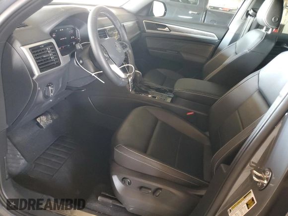 2023 Volkswagen Atlas SE with VIN 1V2WE2CA6PC225428, listed as a Copart auction lot 55098805 with 43,309 mi miles and Salvage title. Bid and sale history available at DreamBid. Image 7.