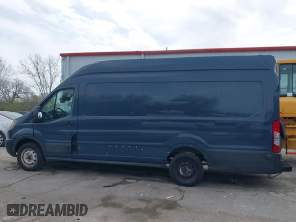 2019 Ford Transit z VIN 1FTYR3XM6KKB78621, wystawiony jako IAAI lot #41970802 z przebiegiem 56 170 mil mil oraz . Historia ofert i sprzedaży dostępna na DreamBid. Obrazek 14.
