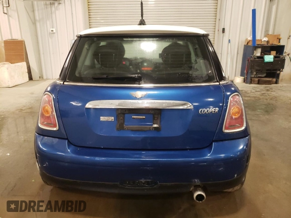 2008 MINI Hardtop with VIN WMWMF33558TT67668, listed as a Copart auction lot 50363795 with 72,738 mi miles and Salvage Title. Bid and sale history available at DreamBid. Image 6.