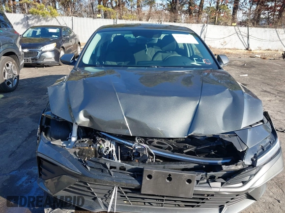 2024 Hyundai Elantra SE with VIN KMHLL4DG6RU689238, listed as a IAAI auction lot 41100513 with 21,566 mi miles and . Bid and sale history available at DreamBid. Image 12.