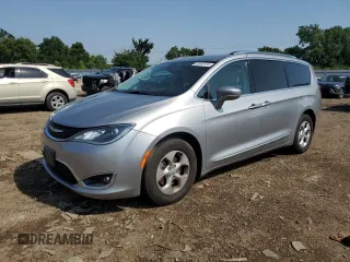 2017 Chrysler Pacifica Touring L Plus with VIN 2C4RC1EG5HR817248, listed as a Copart auction lot 65965135 with 133,626 mi miles and Clean title. Bid and sale history available at DreamBid. Image 1.