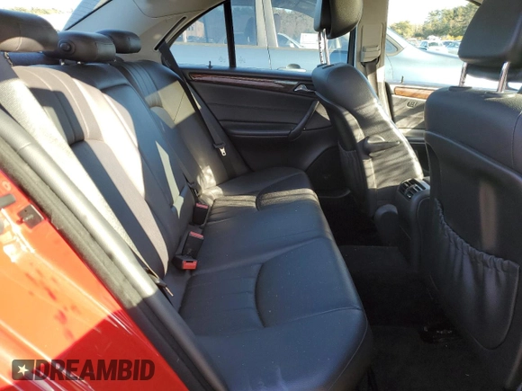 2007 Mercedes-Benz C with VIN WDBRF87H47F901393, listed as a Copart auction lot 43383025 with 128,583 mi miles and Salvage title. Bid and sale history available at DreamBid. Image 10.