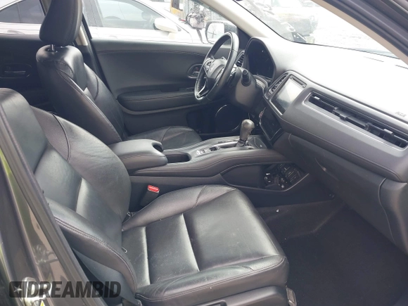 2016 Honda HR-V EX-L w/Navi with VIN 3CZRU6H71GM700451, listed as a IAAI auction lot 41675235 with 199,313 mi miles. Bid and sale history available at carsss.com. Image 5.