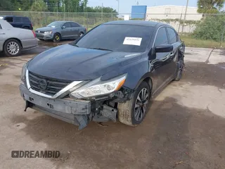 2018 Nissan Altima SR with VIN 1N4AL3AP5JC255662, listed as a IAAI auction lot 42229232 with 171,399 mi miles and . Bid and sale history available at carsss.com. Image 17.
