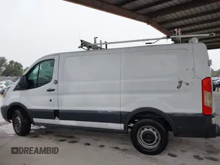 2015 Ford Transit Cargo z VIN 1FTNR1ZMXFKA45161, wystawiony jako IAAI lot #42181449 z przebiegiem 130 096 mil mil oraz . Historia ofert i sprzedaży dostępna na DreamBid. Obrazek 14.