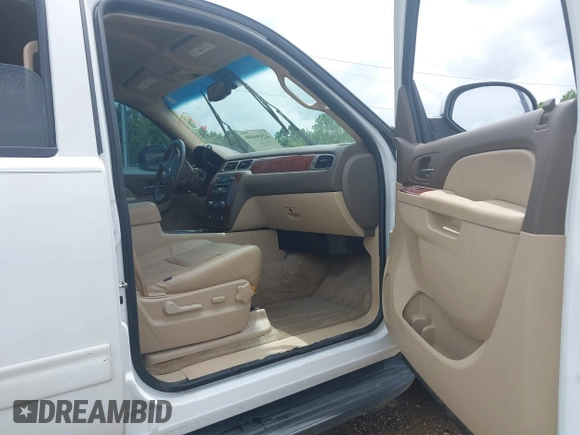 2013 Chevrolet Tahoe LS with VIN 1GNSCAE01DR260799, listed as a IAAI auction lot 42496680 with 199,276 mi miles and . Bid and sale history available at DreamBid. Image 18.