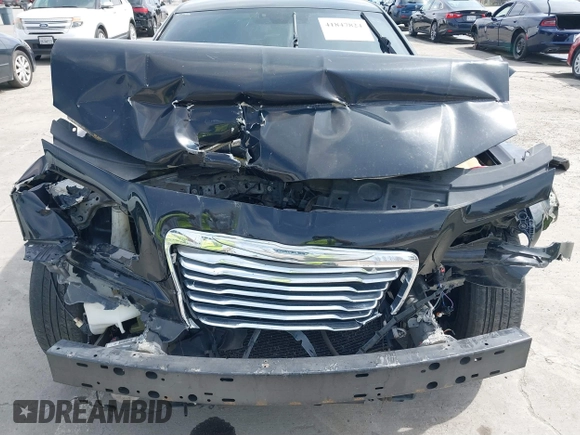 2012 Chrysler 300 Limited with VIN 2C3CCACG5CH289013, listed as a IAAI auction lot 41847824 with 193,302 mi miles. Bid and sale history available at carsss.com. Image 6.