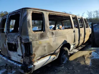 2013 Ford Econoline Passenger XL с VIN 1FBSS3BL9DDA63175, выставлен на аукционе Copart как лот 59200345 с пробегом Не указан миль и На запчасти • Non repairable. История ставок и продаж доступна на DreamBid. Изображение 3.