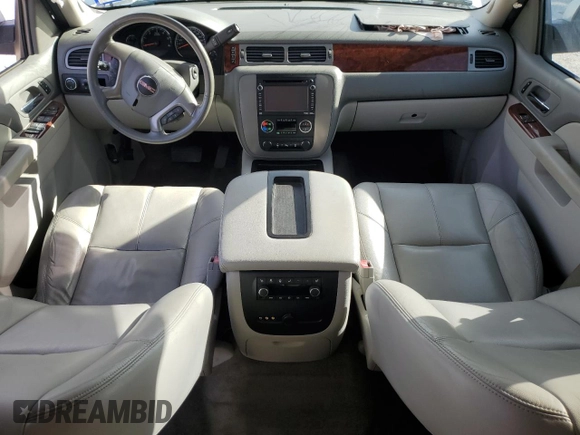 2014 GMC Yukon XL SLT with VIN 1GKS1KE04ER102760, listed as a Copart auction lot 49815385 with 177,467 mi miles and Salvage Title. Bid and sale history available at carsss.com. Image 8.