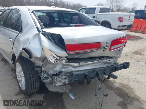 2012 Lincoln MKZ Hybrid with VIN 3LNDL2L3XCR837171, listed as a IAAI auction lot 41771045 with 82,657 mi miles and . Bid and sale history available at DreamBid. Image 6.