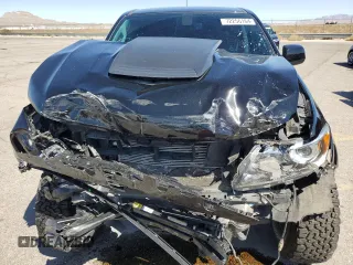 2020 Chevrolet Colorado 4WD ZR2 z VIN 1GCGTEEN4L1182310, wystawiony jako Copart lot #72256164 z przebiegiem 56 937 mil mil oraz Szkoda całkowita • Salvage title. Historia ofert i sprzedaży dostępna na DreamBid. Obrazek 5.